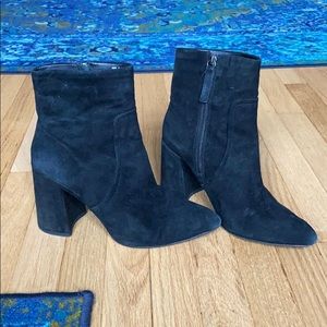 Steve Madden black booties